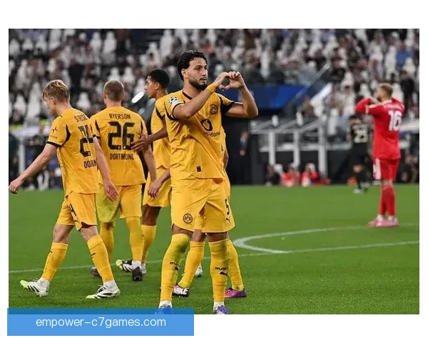 欧冠焦点战再掀高潮豪门争锋引爆全球球迷热情与新星崛起书写传奇篇章