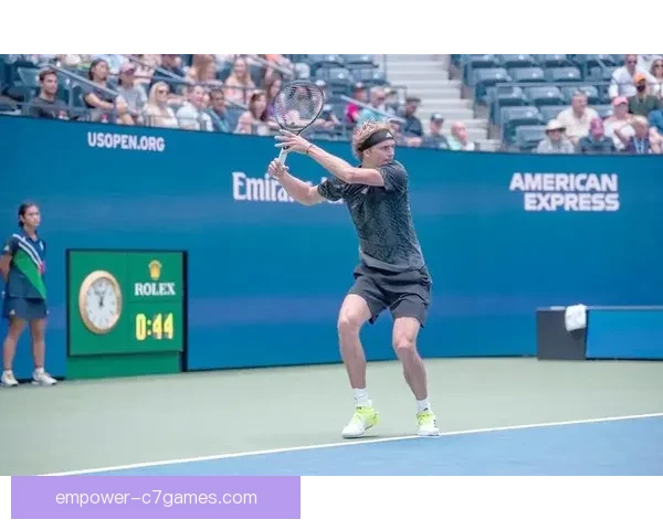 2026年网球赛季：新星崭露头角 经典对决再现赛场