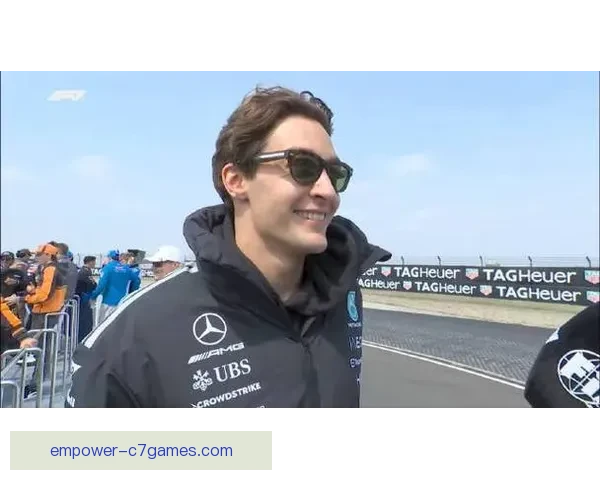 F1赛季激烈竞争继续 拉塞尔与汉密尔顿展现强劲实力引发热议