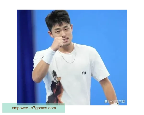 新生代与传奇对决升级本赛季网球巡回赛格局再掀高潮竞技与荣耀交织前景引发热议